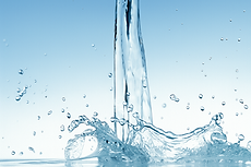 20250730_1643_Agua Purificada Cristalina_remix_01k1dwg21ce6y8v8an8ppacs7b.png