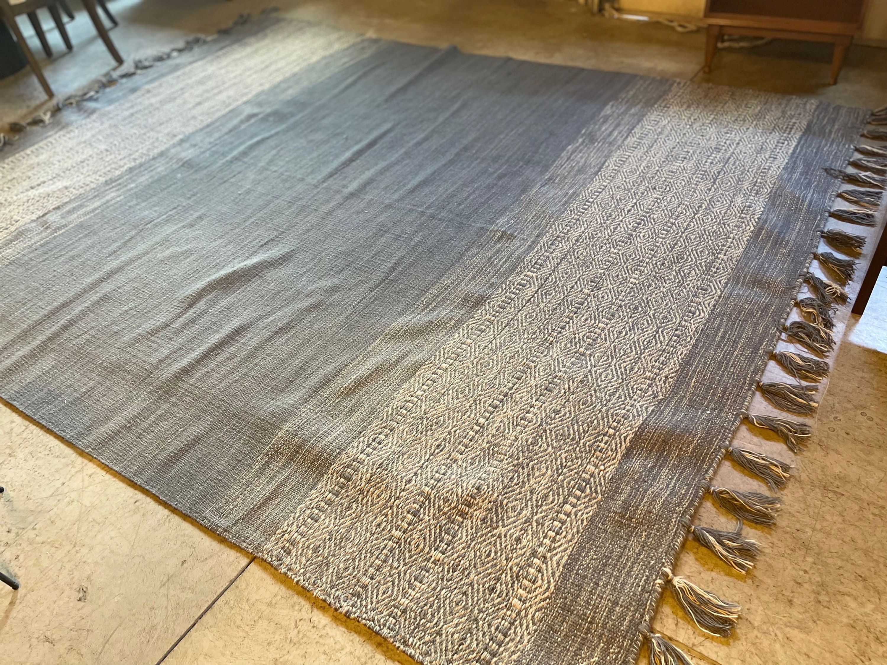 ED - Brand Hand Woven  - Blue Area Rug 7’9” x 9’9”