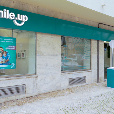 A Smile Up está recrutando profissionais para integrar suas equipes em Portugal