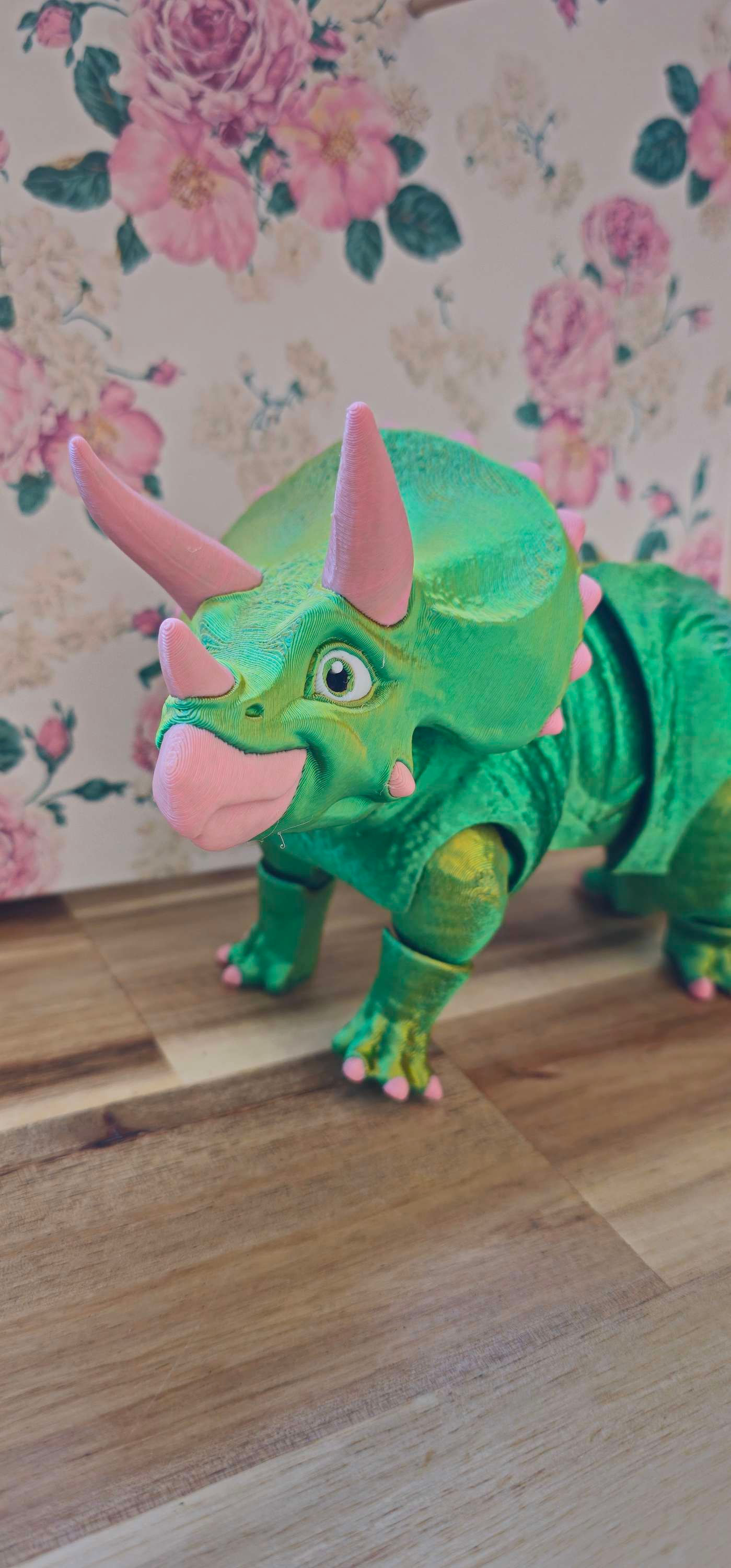 Large triceratops 