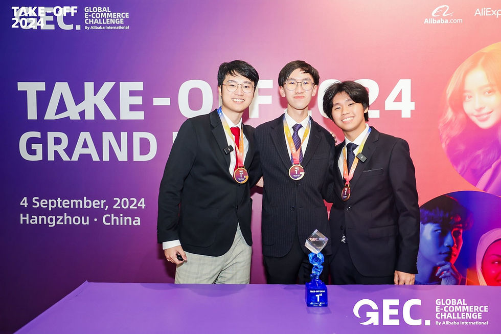 Đội CrashCourse, gồm các sinh viên từ Đại học Quản lý Singapore đã giành giải Nhất cuộc thi GEC 2024