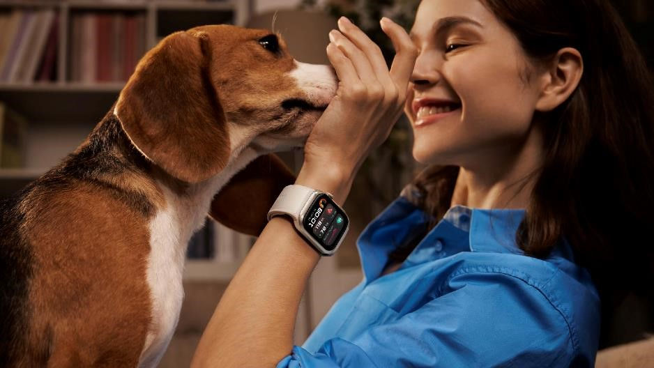 HUAWEI WATCH D2 bao gồm điện tâm đồ2, SpO23, nhịp tim và phân tích rối loạn nhịp tim, mức độ căng thẳng và nhiệt độ da