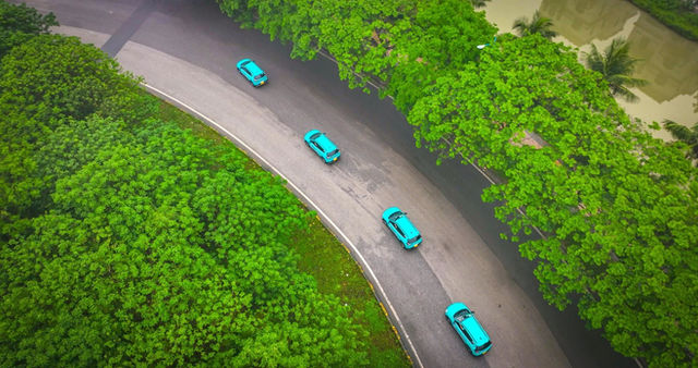 Công ty Cổ phần Di chuyển Xanh và Thông minh (GSM) chính thức công bố chuyển đổi thương hiệu Xanh SM thành Green SM, đồng bộ nhận diện với các thị trường quốc tế, hướng tới giai đoạn phát triển mạnh mẽ ra toàn cầu. Song song với việc đổi tên, Green SM cũng chính thức ra mắt ứng dụng phiên bản mới thân thiện, hiện đại hơn, đồng thời mở rộng mô hình Platform ra các thị trường quốc tế.