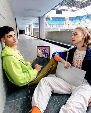 nhieu-uu-dai-cho-laptop-sinh-vien-trong-mua-tuu-truong-2024-cung-asus-ai-hoc-chat-choi-chill