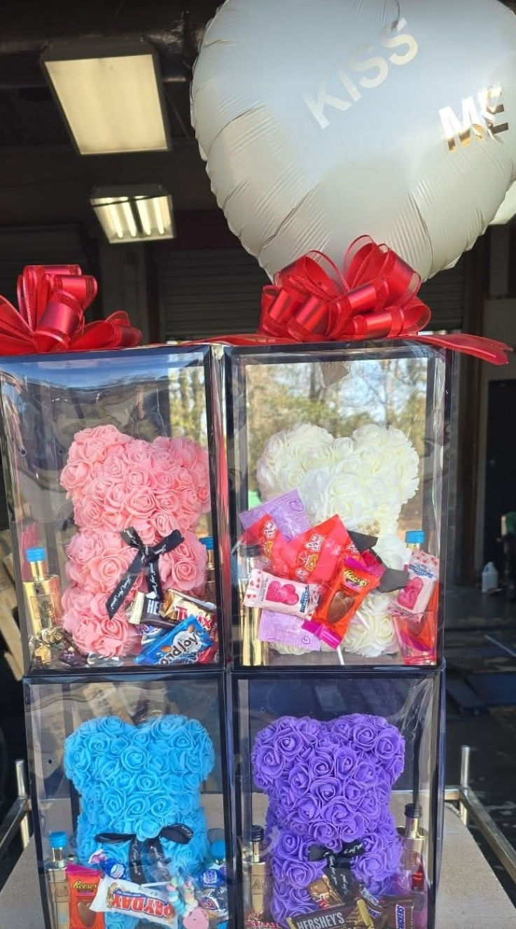 Thumbnail: 4Ever Rose Bear Gift