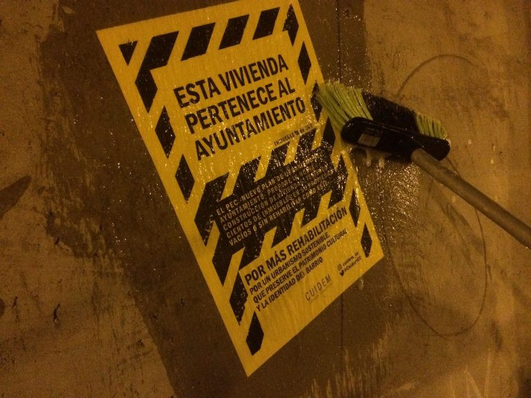 Acció Cartells Cuidem