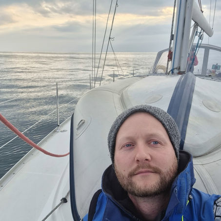 Sailing 2500 Miles aka 4000km