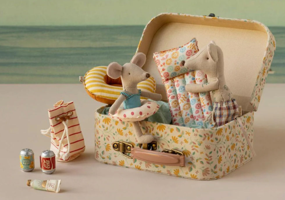 Maileg Bag with Beach Essentials Mouse