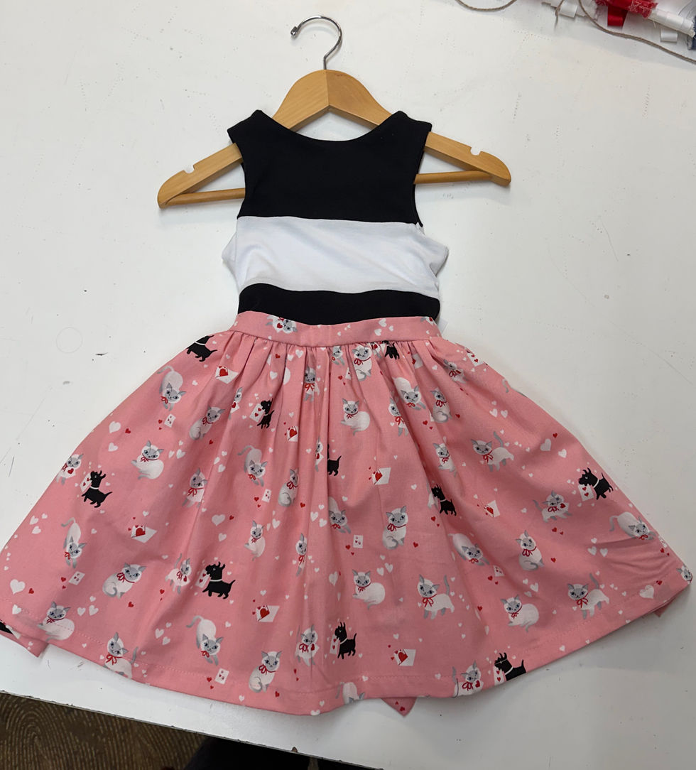 5L2F Maddie Valentines Print Dress