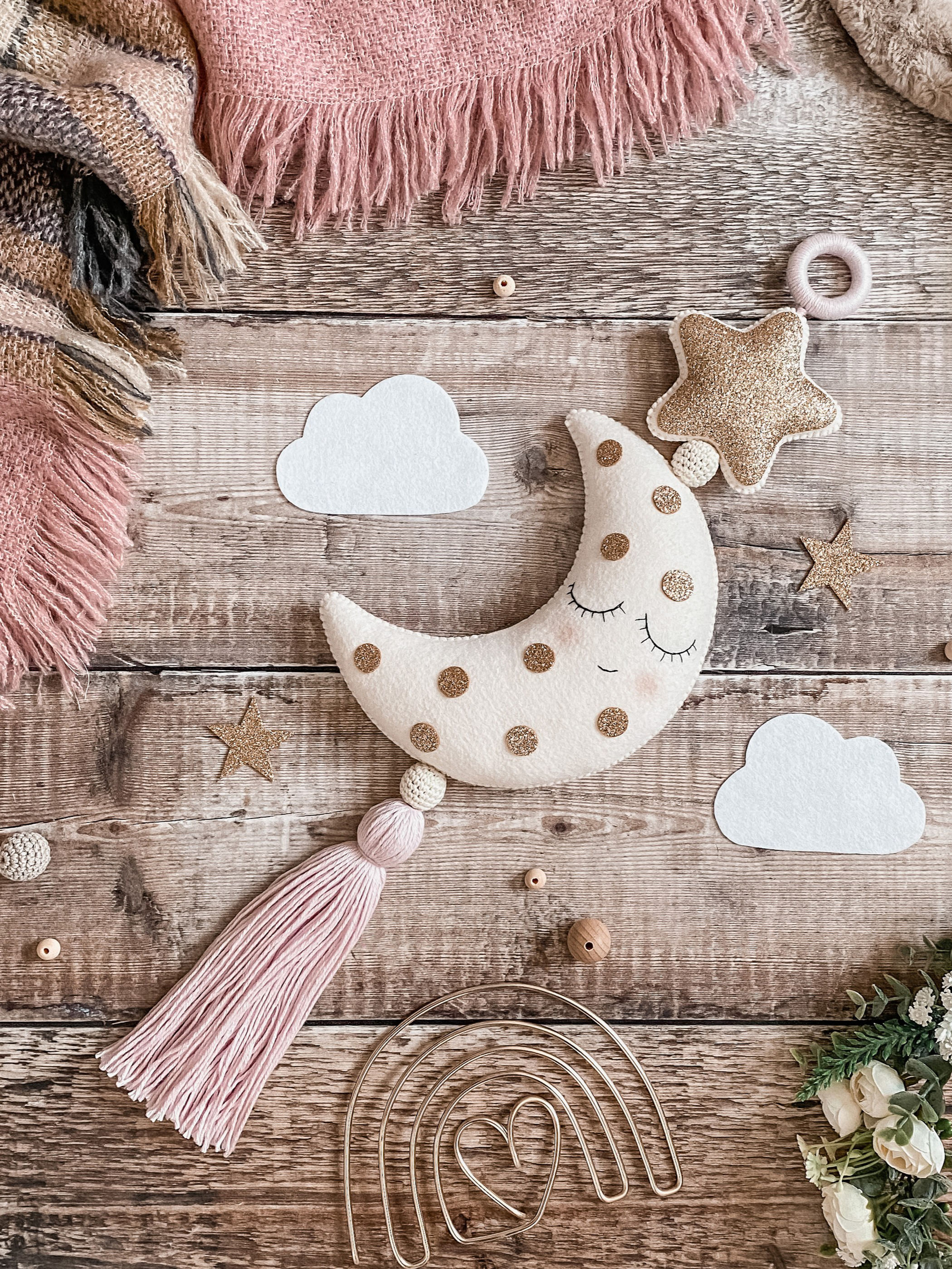 SLEEPY MOON FELT WALL HANGING