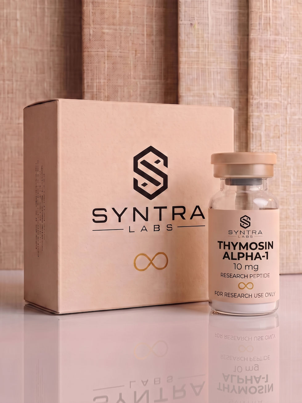Vial de Thymosin Alpha-1 10 mg de SYNTRA LABS, uso exclusivo para investigación.