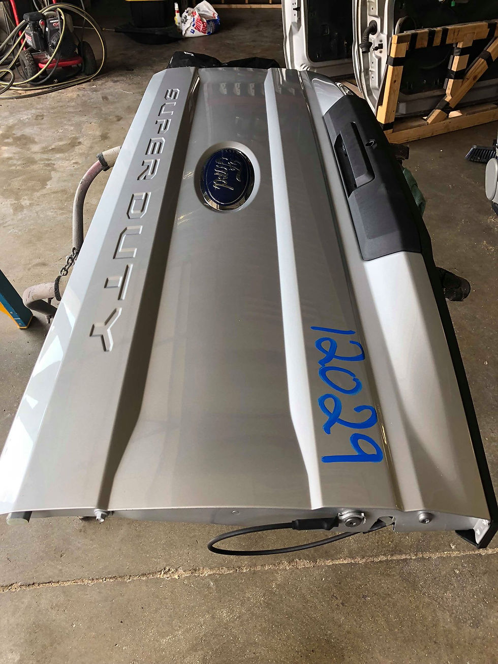 Thumbnail: 17-Current Ford F-250/350 Tailgate (12029)