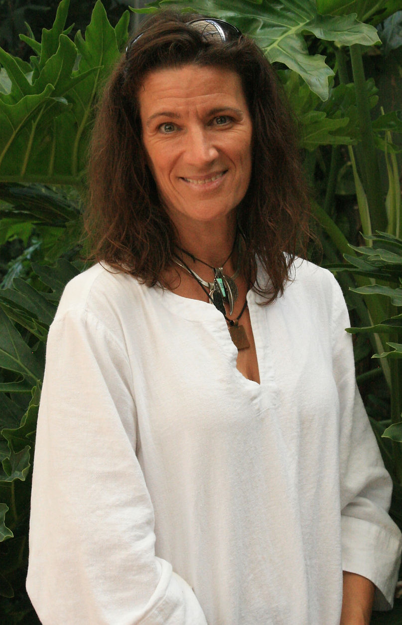 Sheri Johnson, RN, BSN, FCN, Health & wellnes coach, spiritual coach, Elite Master Energy Practitioner, Bioenergetic Medicine, Facilitator of self healing, mental health, mental wellness, emotional health, emotional wellness, physical wellness, spiritual awareness, energy practitioner