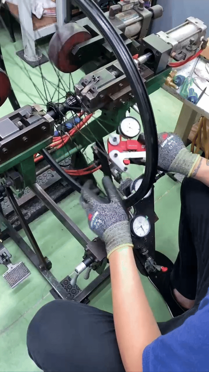 RIANT: Spoke Wheels manufacturing process