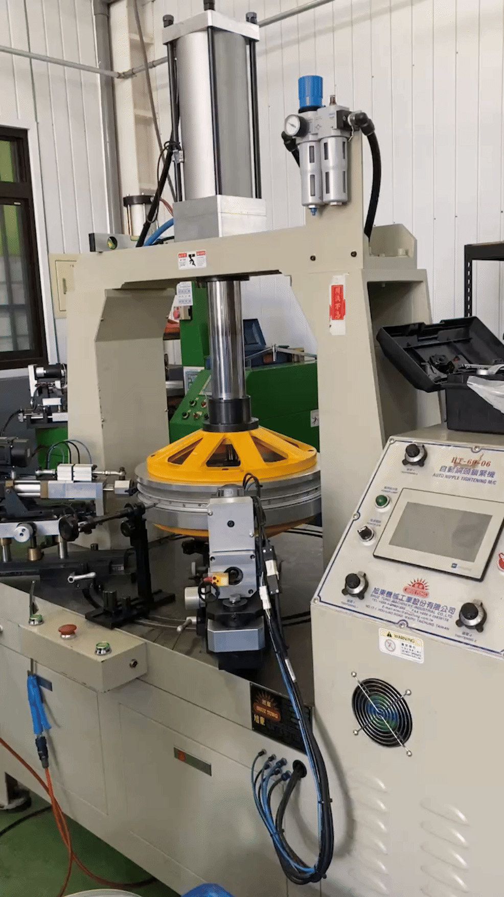 RIANT:Spoke Wheel manufacturing process