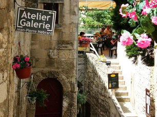 art gallery in France