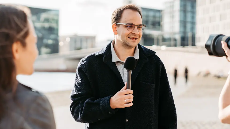 Medientraining Pressesprecher in Berlin mit Betty Holle vom Institut für Wirkungskompetenz