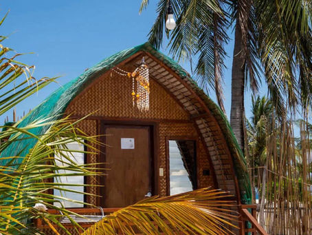 Beachfront bungalow with AC and private bathroom π΄β¨