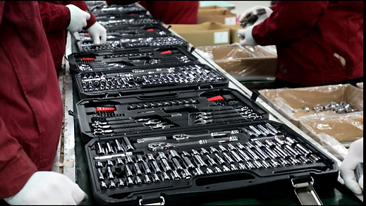 Diversitech dedicated to creating professional tool kits for years. We have already accumulated a large number of professional tools and package solutions ranging from 1/4" to 1/2" drive systems. We can always match and redevelop the perfect tool kit for you. You can freely select the surface treatment, handle materials(such as two color TRP), even the structure of the blow-molded box. Besides, we provide you mature mold library solutions to reduce your cost, thereby shortening your cycle of going public.