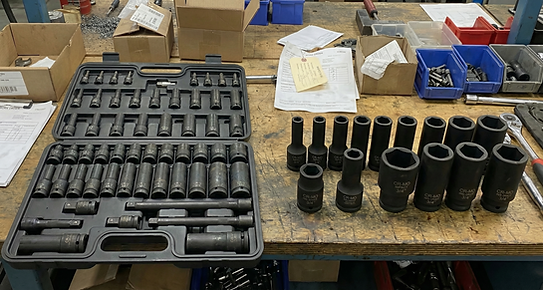 Our impact socket set provides you two material solutions: CR-V and CR-MO to match different product positions and market requirements.  CR-V is suitable for metric socket and SAE socket sets,  deep socket and complete socket sets with accessories. CR-MO is more suitable for flip sockets and high-torque impact conditions. Those durable material and manufacturing techniques make sure your impact socket set has a stable structural support capacity during the impact or high-load process