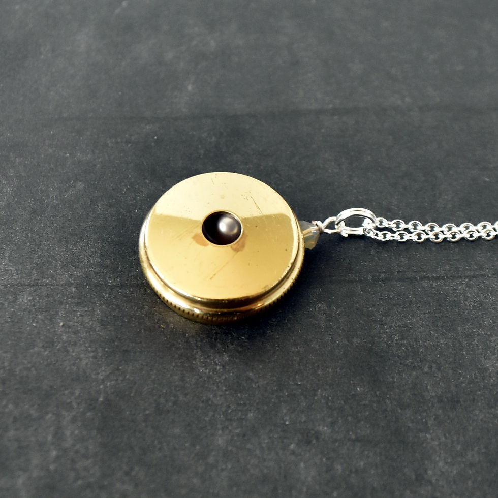 Thumbnail: Mellophone Pearl Necklace