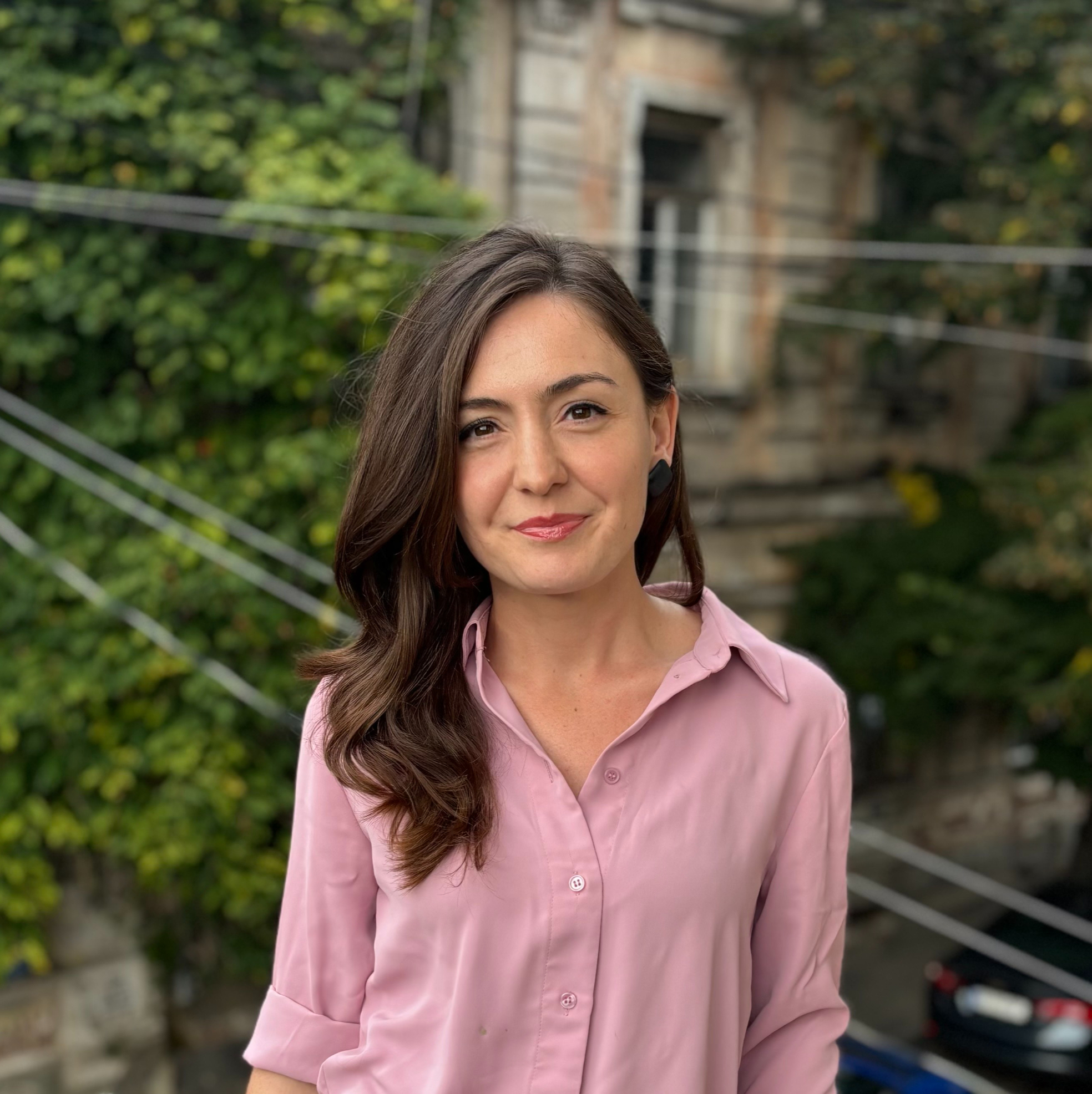 Writer: თამარ კუპრეიშვილი