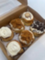 The Signature Sweet Box – 6 Rolls