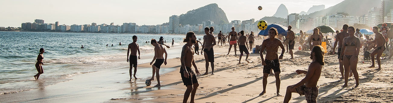crowd of people on beach during daytime_