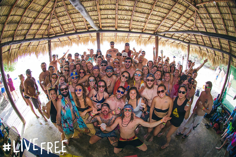 FnEZ Final FIesta Nicaragua Live Free Family Photo