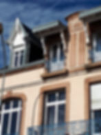 Les Gites du 74R à Senones Vosges, facade sur rue, détail