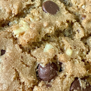 Chocolate Chip Cookies with Walnuts