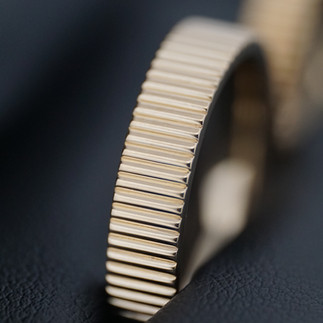 Zelta laulību gredzeni. Juvelieris Rīgā Arvis Kotins.