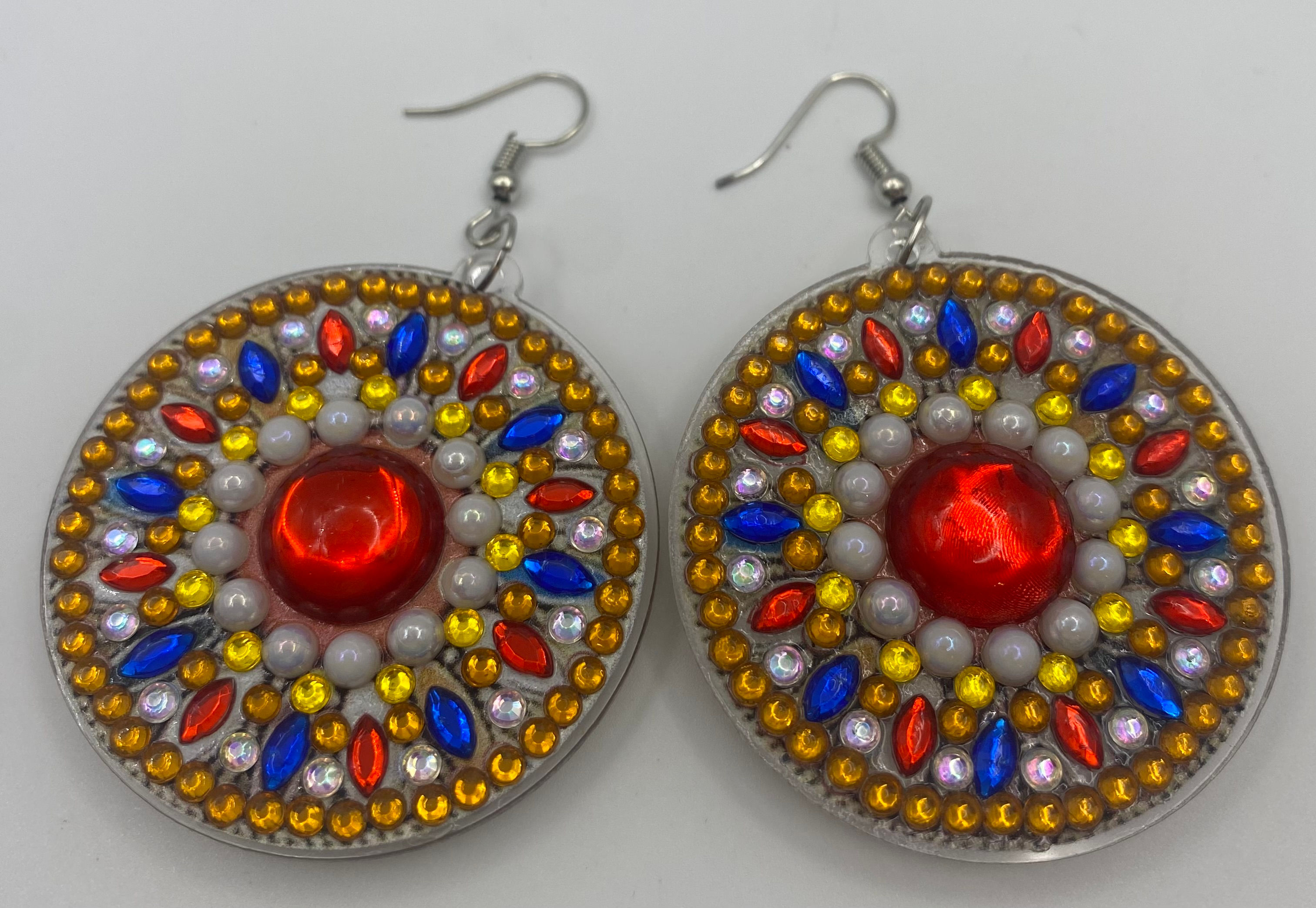Gold and Red Round Diamond Art Earrings