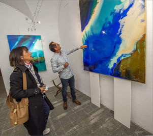 Galerie Noir & Blanc Bastia 2022 jusqu'a mi décembre exposition resines grands formats, aquarelles