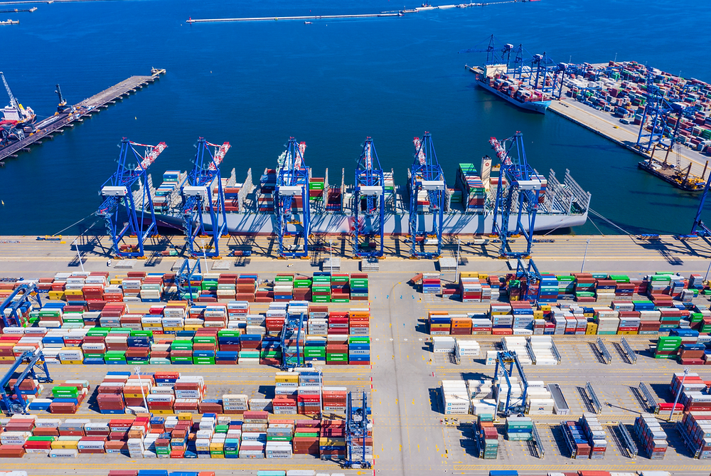Boxship building spree continues, problems loom ahead
