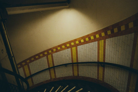 Tube Stairwell
Kodak Gold (ISO 200)
