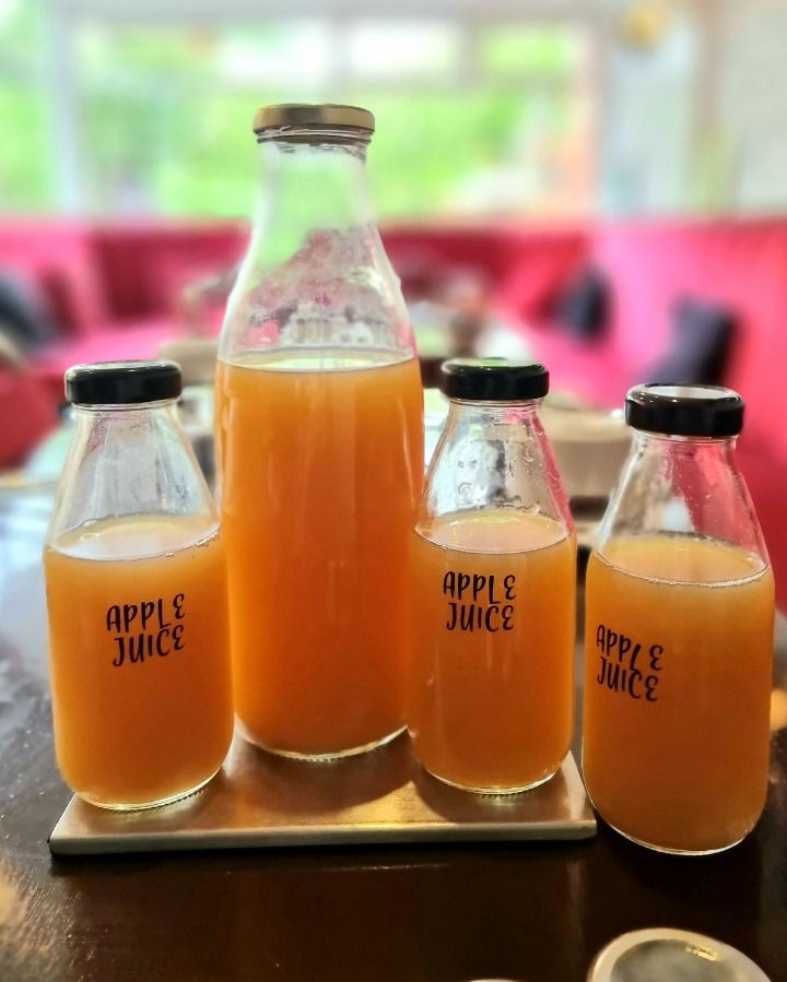 Fresh apple juice at a dog friendly bed and breakfast Bournemouth