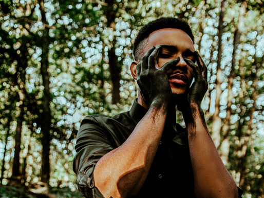 BREAKTHROUGH ARTIST: SZNVIBES