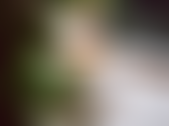 Coffee is a daily essential for millions—whether it’s your sunrise ritual, midday pick-me-up, or weekend indulgence. While coffee offers undeniable benefits for mood and productivity, many of our patients at Dream Clinic are surprised to learn how it can also affect their skin. This article breaks down the benefits and negative effects of coffee on the skin and shares how Dream Clinic can support your glow, without asking you to give up your beloved brew.