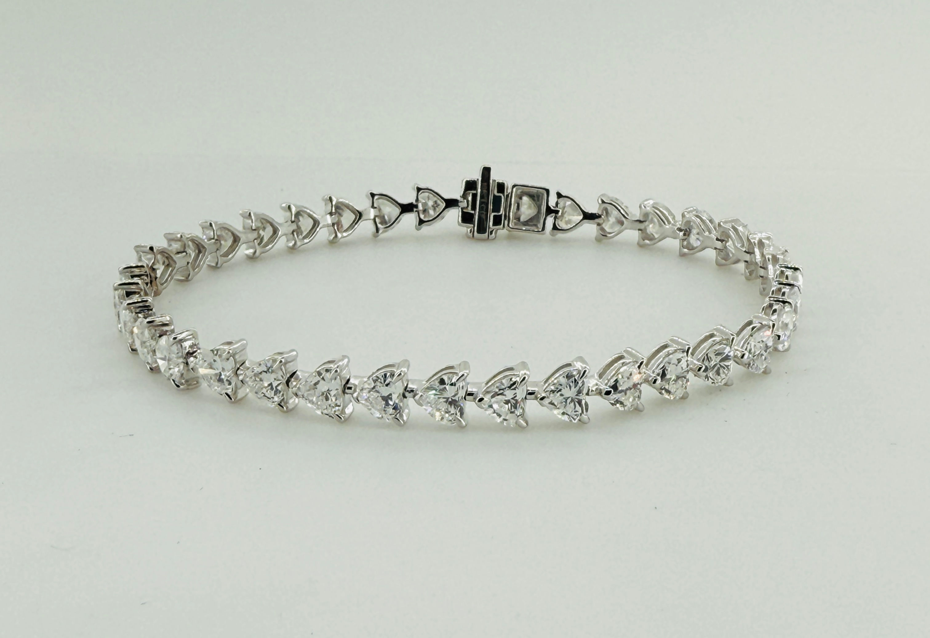 Lab grown diamond bracelet