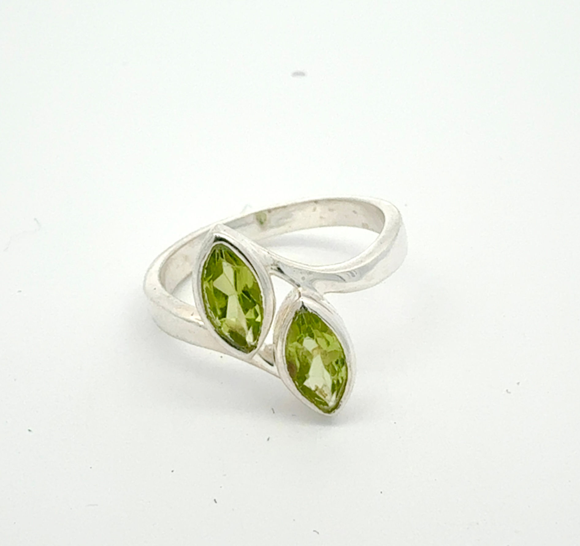 Silver peridot ring