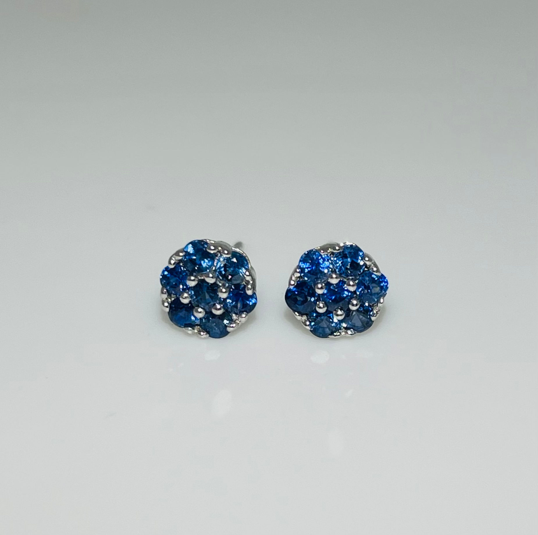 9ct white gold sapphire studs