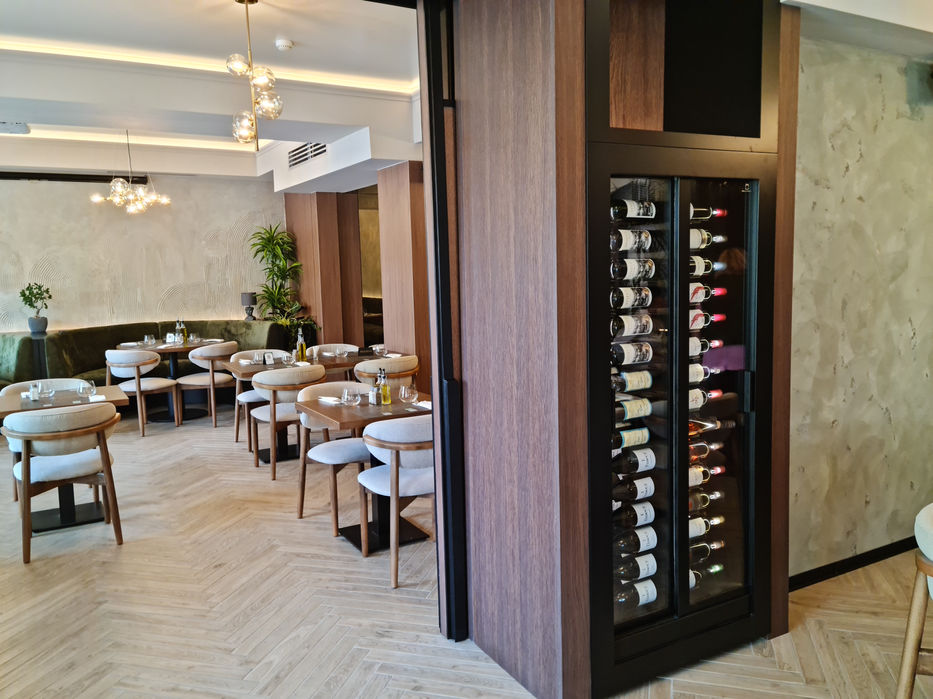 Vitrină bibliotecă