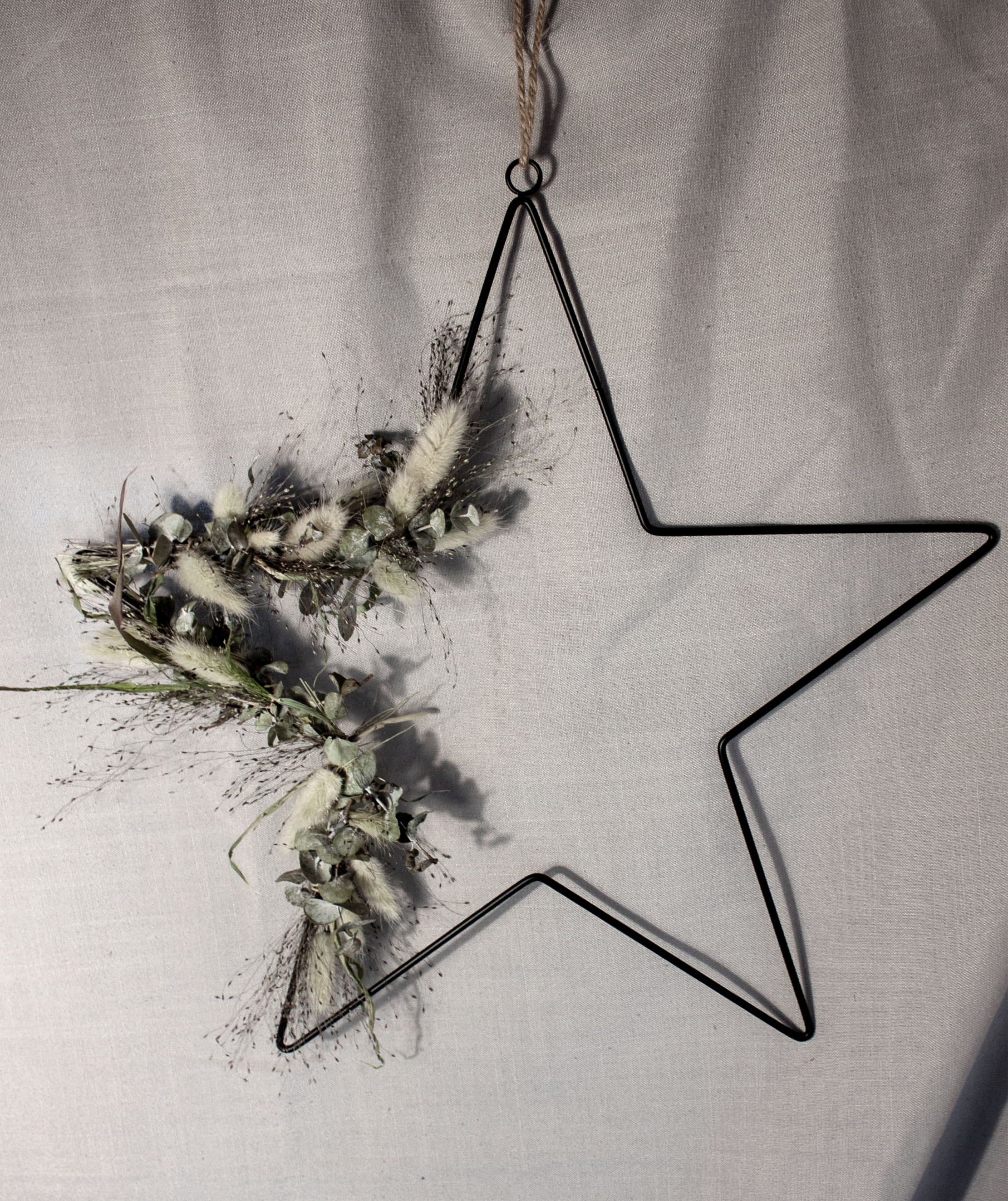 Herbststrauß in dunkelrot