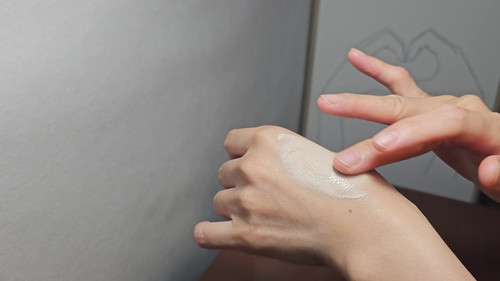 The iLLON BB Cream 30g (SPF35 PA++) | Lo Ah Skin Care