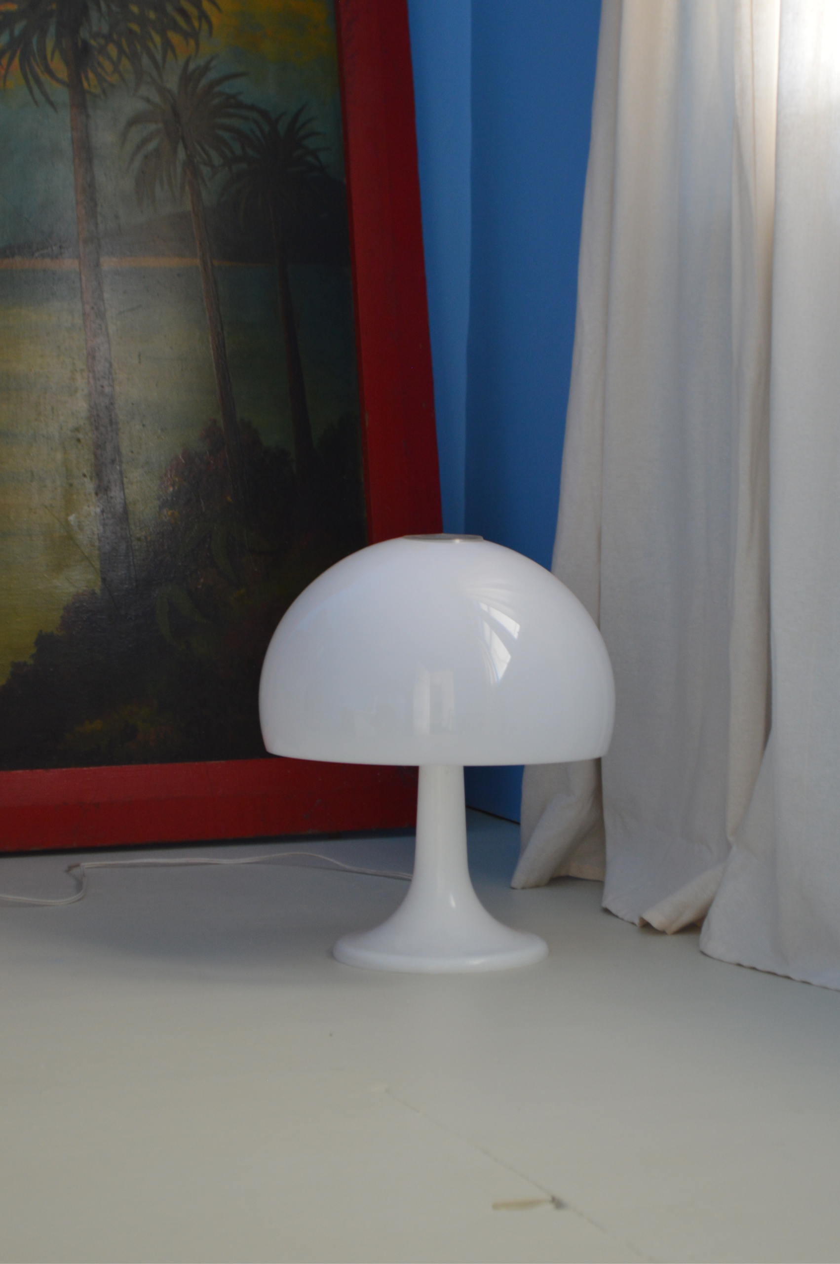 White Space Age Lamp