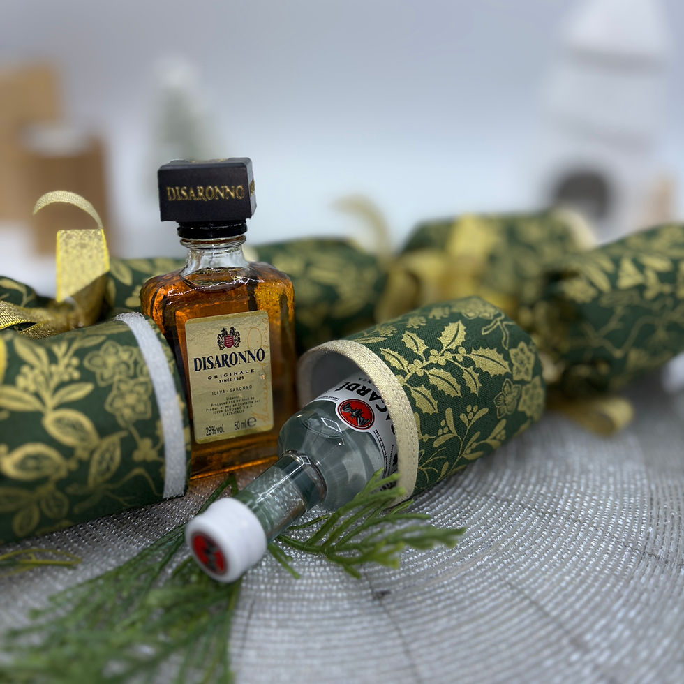 Thumbnail: Green & Gold Metallic Fabric Reusable Crackers