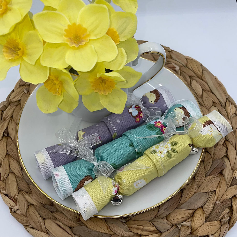 Thumbnail: Mini Reusable Easter Chicks Fabric Crackers - Set of 6 - Pullable