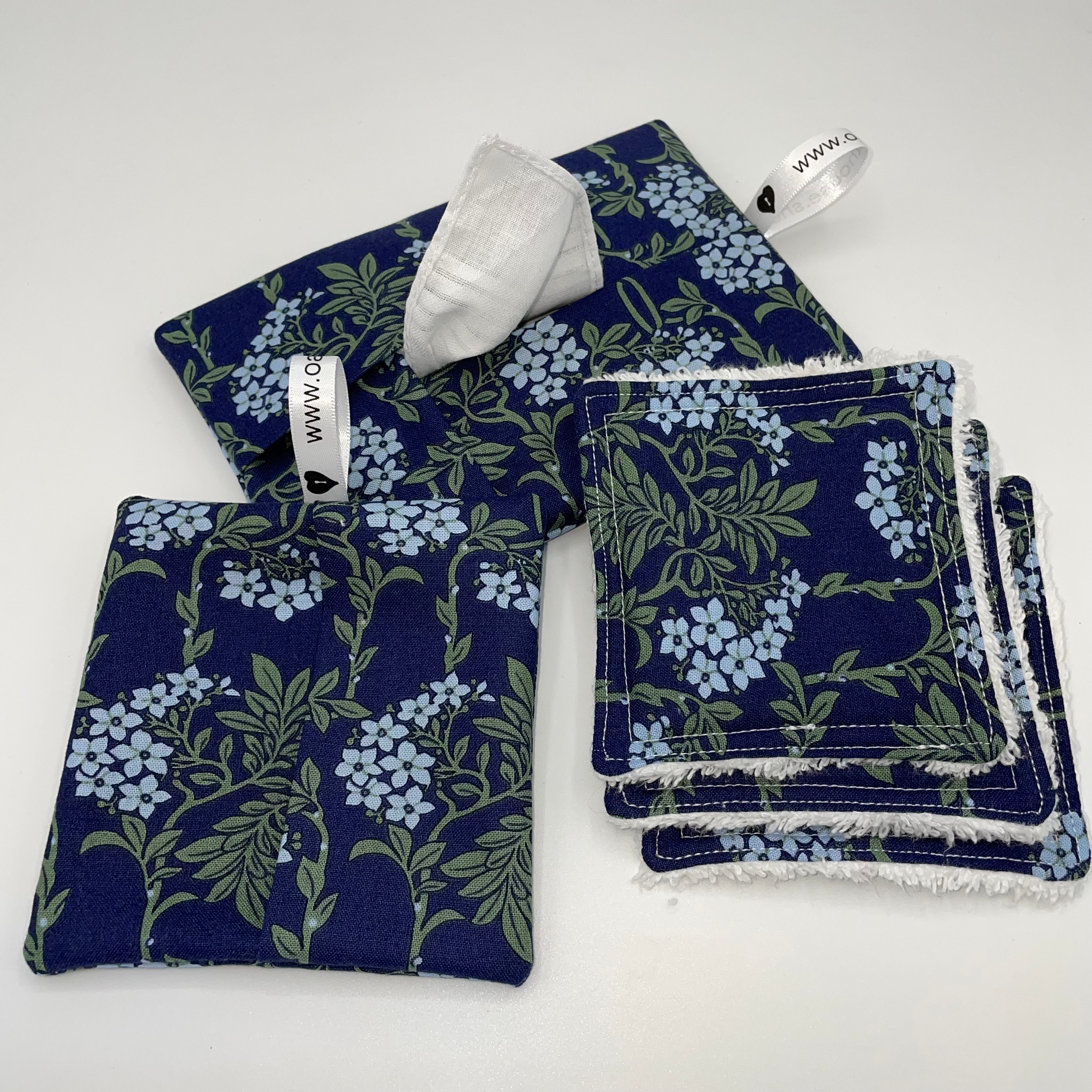 Deluxe Eco Travel Set - Liberty Face Wipes & Hankie Pouch - Hesketh Blue