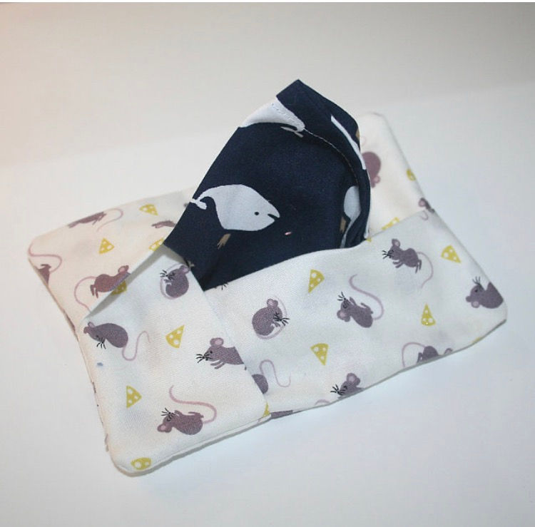 Thumbnail: Hankie Pouches - Seals